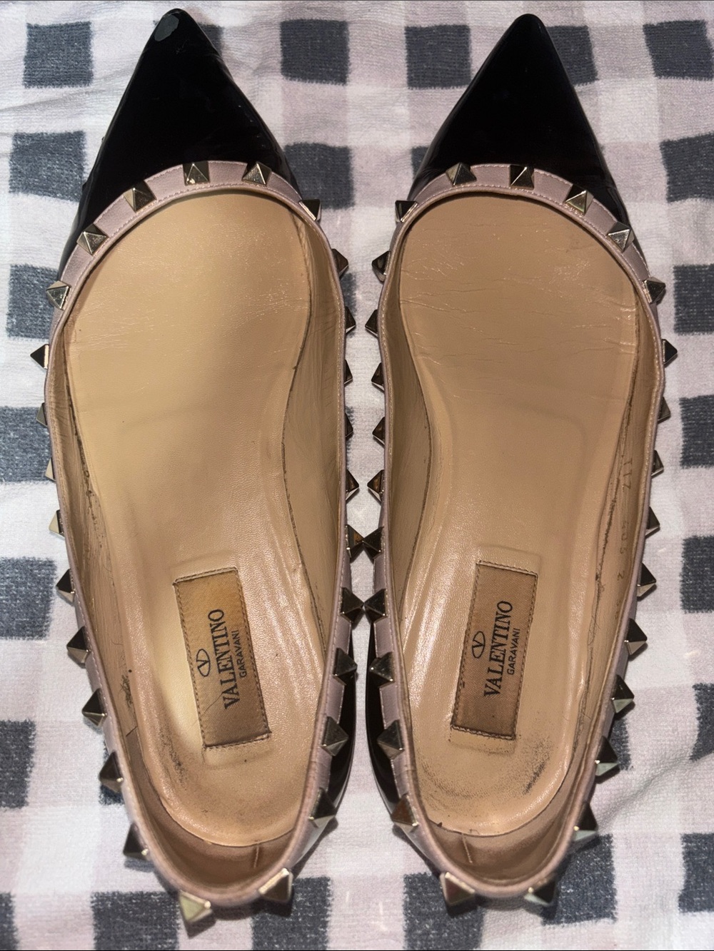 Valentino Black Patent Pointed-Toe Rockstud Flats with Nude Trim AUTHENTIC 💯
